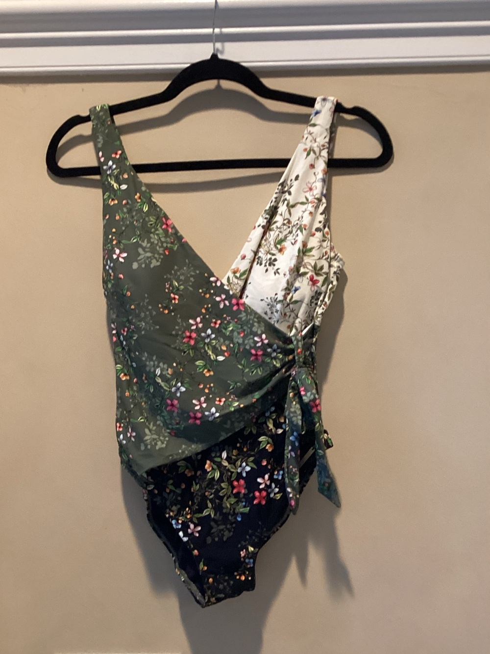 Vince Camuto Mixed Floral Wrap Bodysuit - Green/White/Black